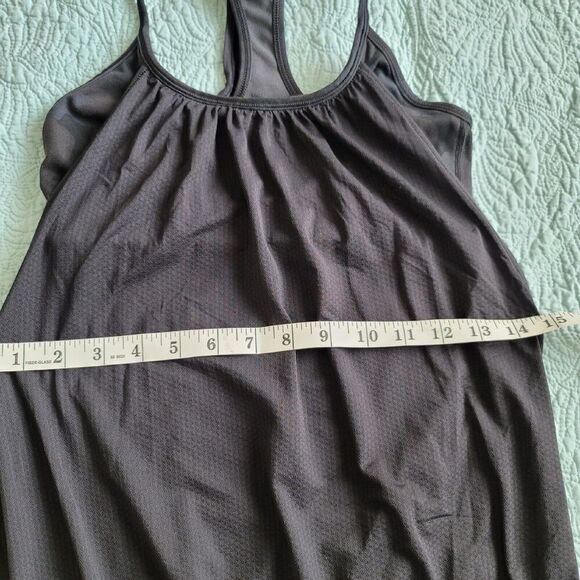 Lululemon  size 4 No Limits Built in Camo Bra  tank top Black - Picture 9 of 13